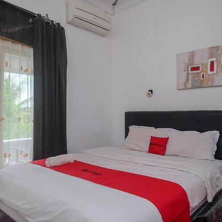 Hotel Reddoorz At Paris Ocean Parangtritis Exterior foto