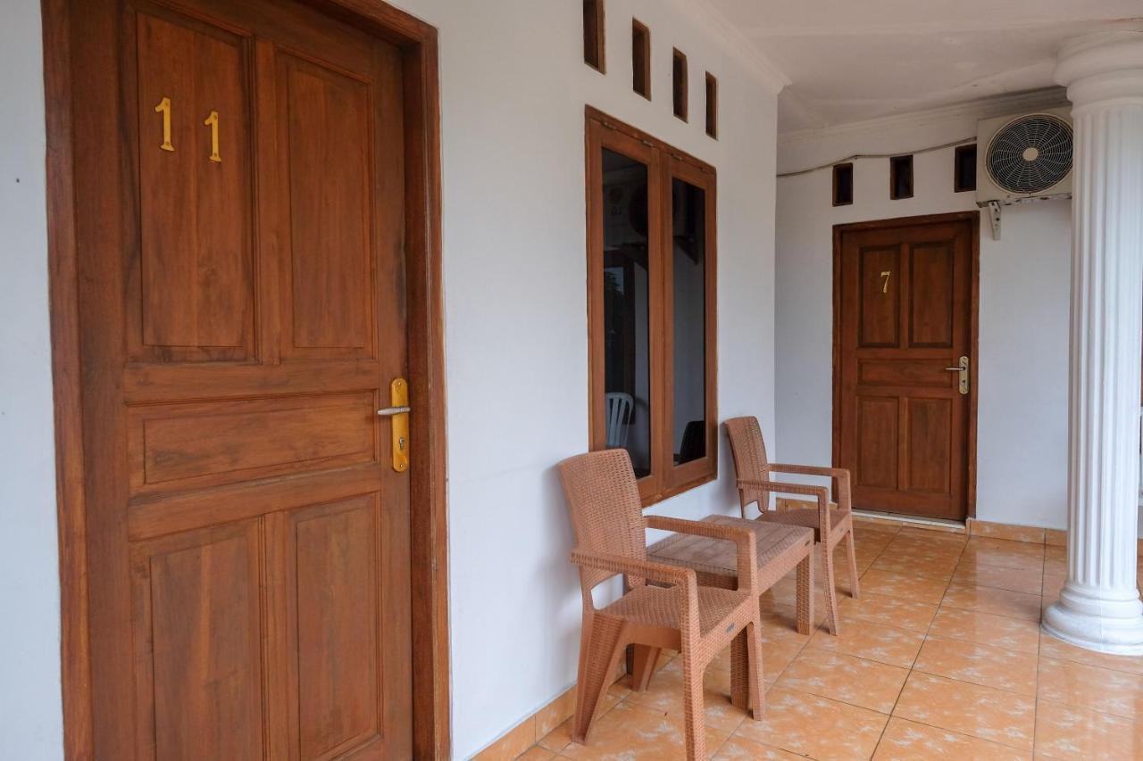 Hotel Reddoorz At Paris Ocean Parangtritis Exterior foto