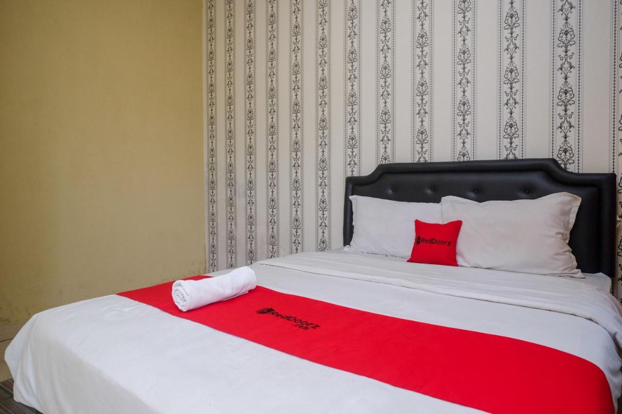 Hotel Reddoorz At Paris Ocean Parangtritis Exterior foto